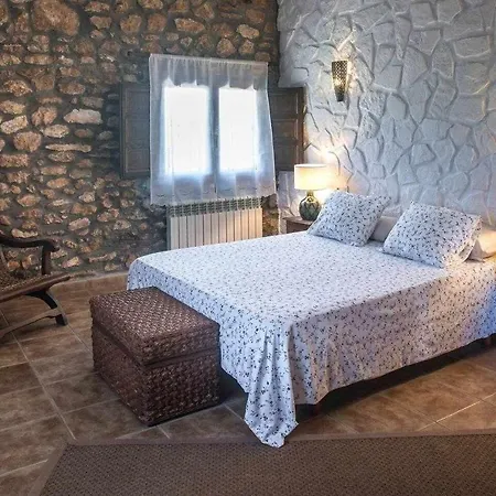 Mas De Les Garroferes