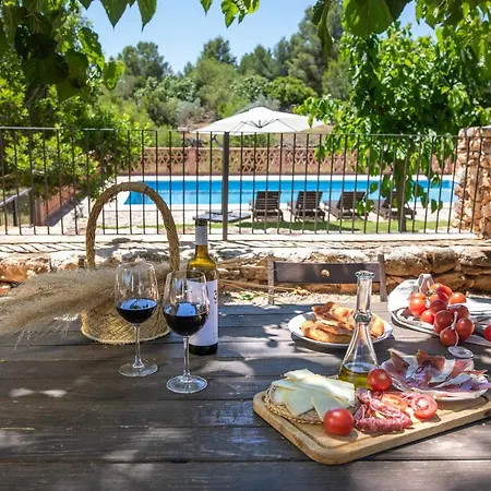 Mas De Les Garroferes *